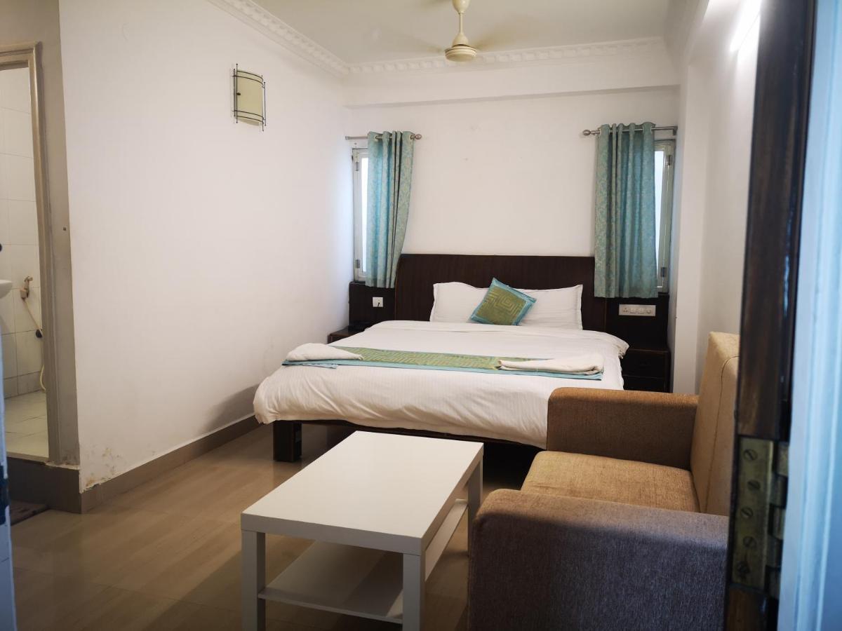 Aum Hotel Puttaparthi Exterior photo