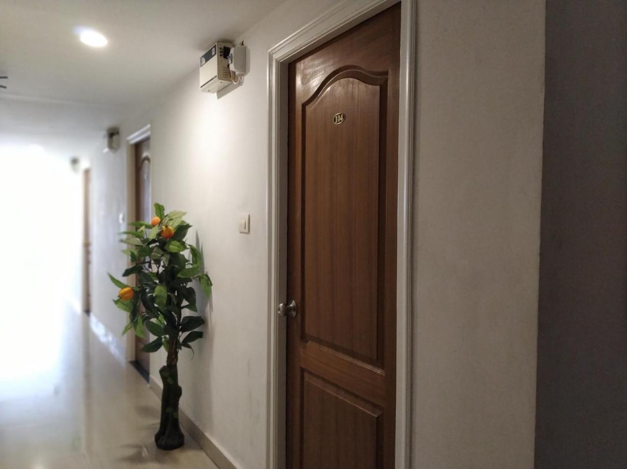 Aum Hotel Puttaparthi Exterior photo